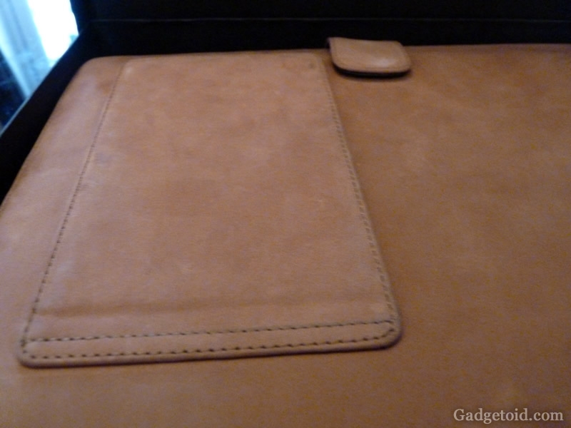 Noreve iPad Tradition Leather iPad Case