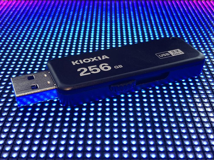 Ovenstående skam Fader fage Kioxia U365 256GB USB Flash Drive Reviewed - Gadgetoid Gadgetoid