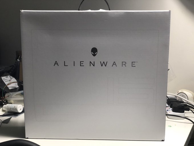 Alienware m15 r3 vs r2 Showdown