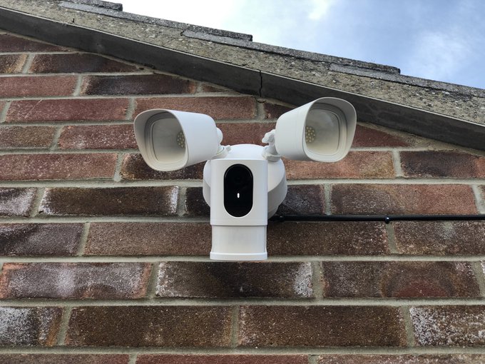 Eufy Floodlight Security Camera Reviewed Gadgetoid Gadgetoid