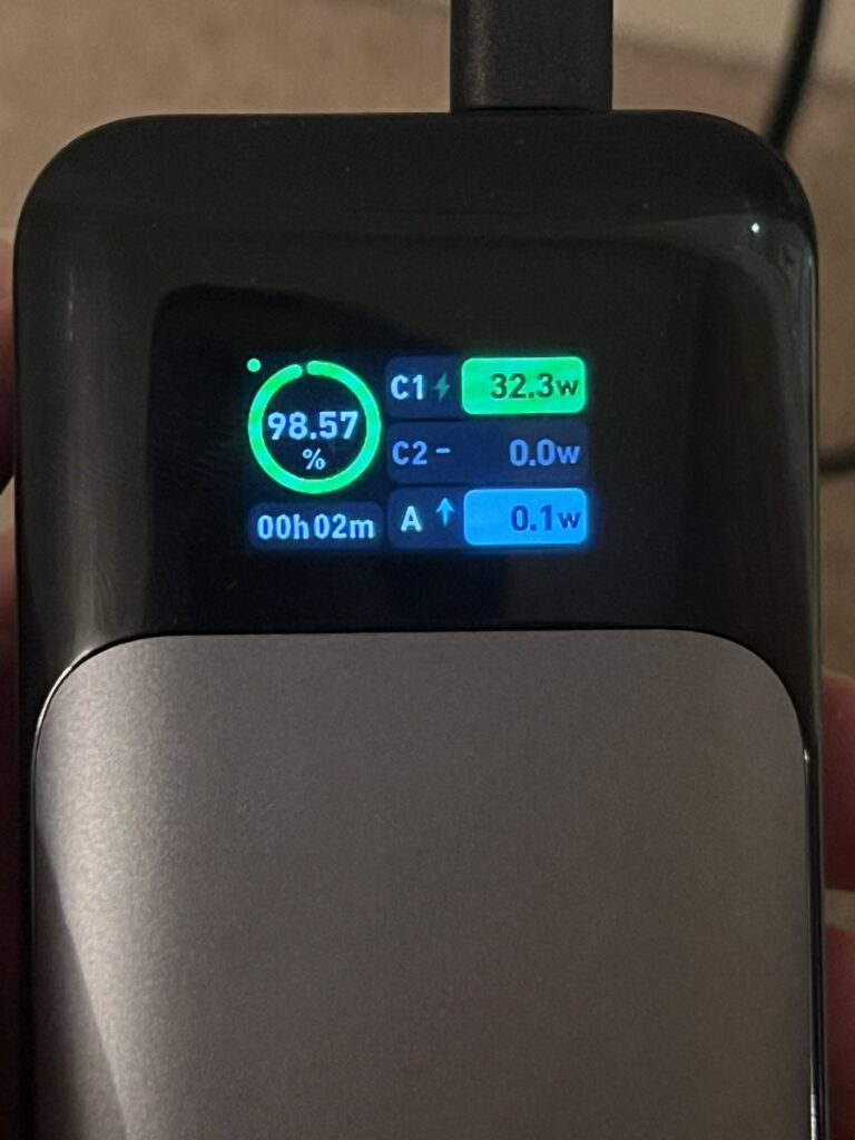 Anker 737 Power Bank / PowerCore 24K Review